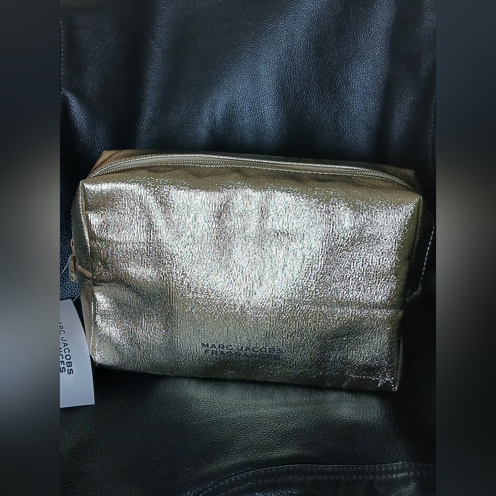 Marc Jacobs Gold Travel Makeup Cosmetic Bag